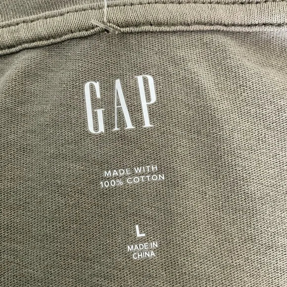 Gap Green T-shirt