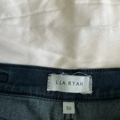 Jeans, Lila Ryan