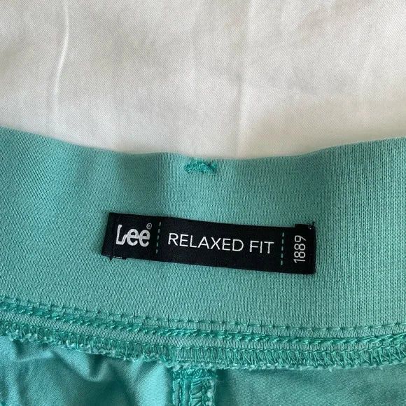 Women's lee relaxed fit capris 1889 best sale