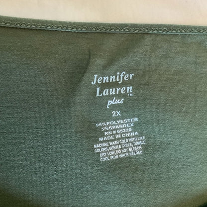 Jennifer Lauren plus tunic