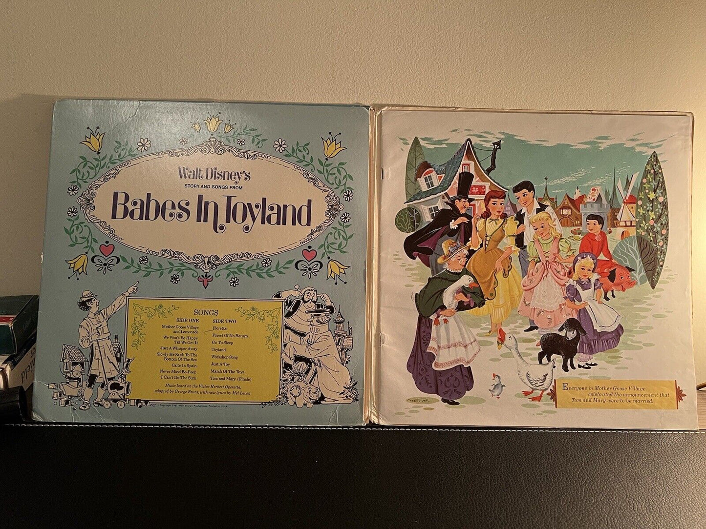 Walt Disney's Babes in Toyland Disneyland Records LP 3913 Book 1961