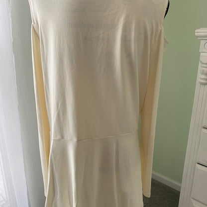 Isaac Mizrahi cold shoulder tunic
