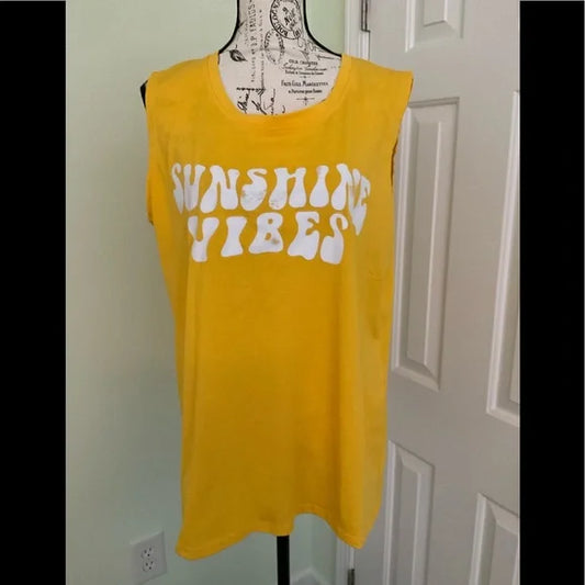 Sleeveless t-shirt
