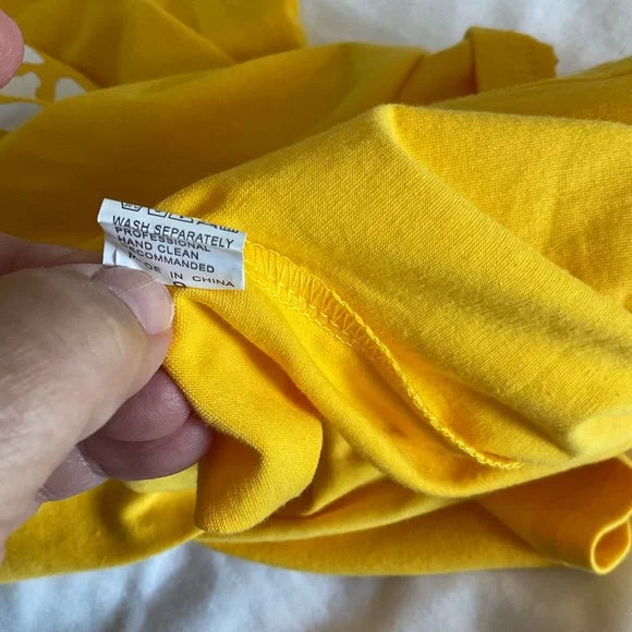 Sleeveless t-shirt